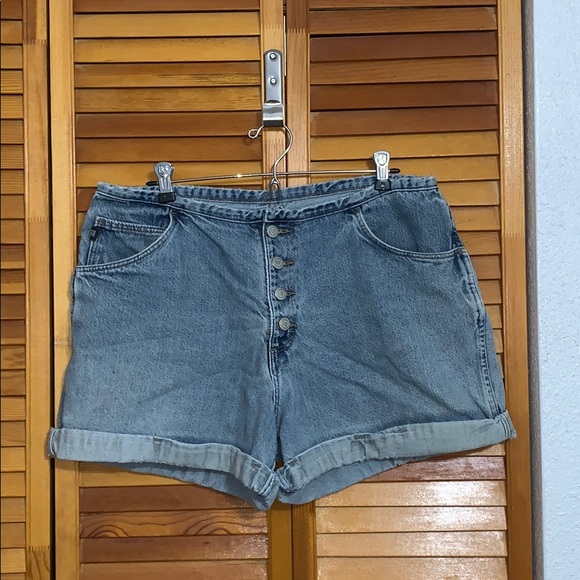 Pants - Denim Shorts